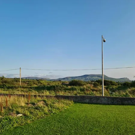 Bundoran Seaside Stays House - Wifi, Large Spacious Home Exterior photo